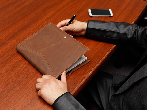 敏感職業(yè)美國簽證續(xù)簽遇阻，行政審查成主要障礙